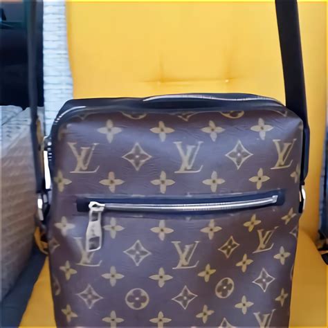 pochette louis vuitton vendita|tracolla uomo louis vuitton outlet.